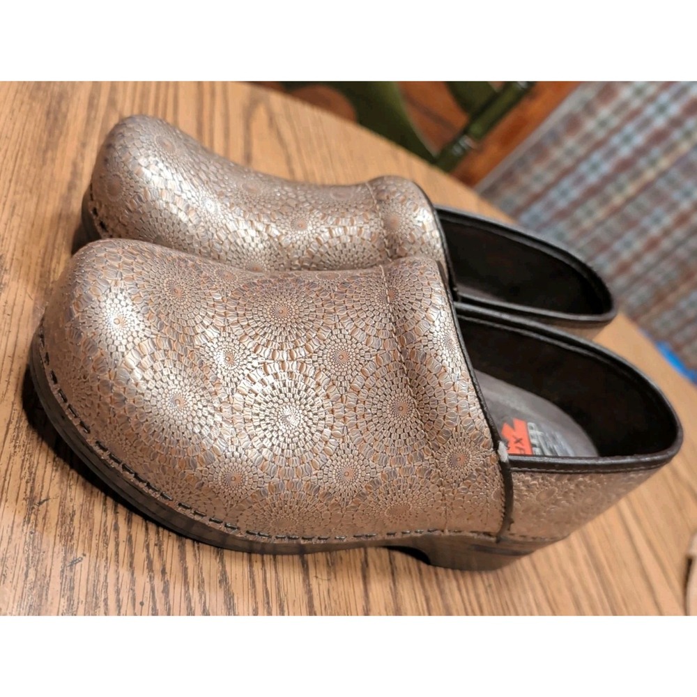 Dansko Professional XP Bronze Leather Medallion Pattern Clog Size 40 US 9.5